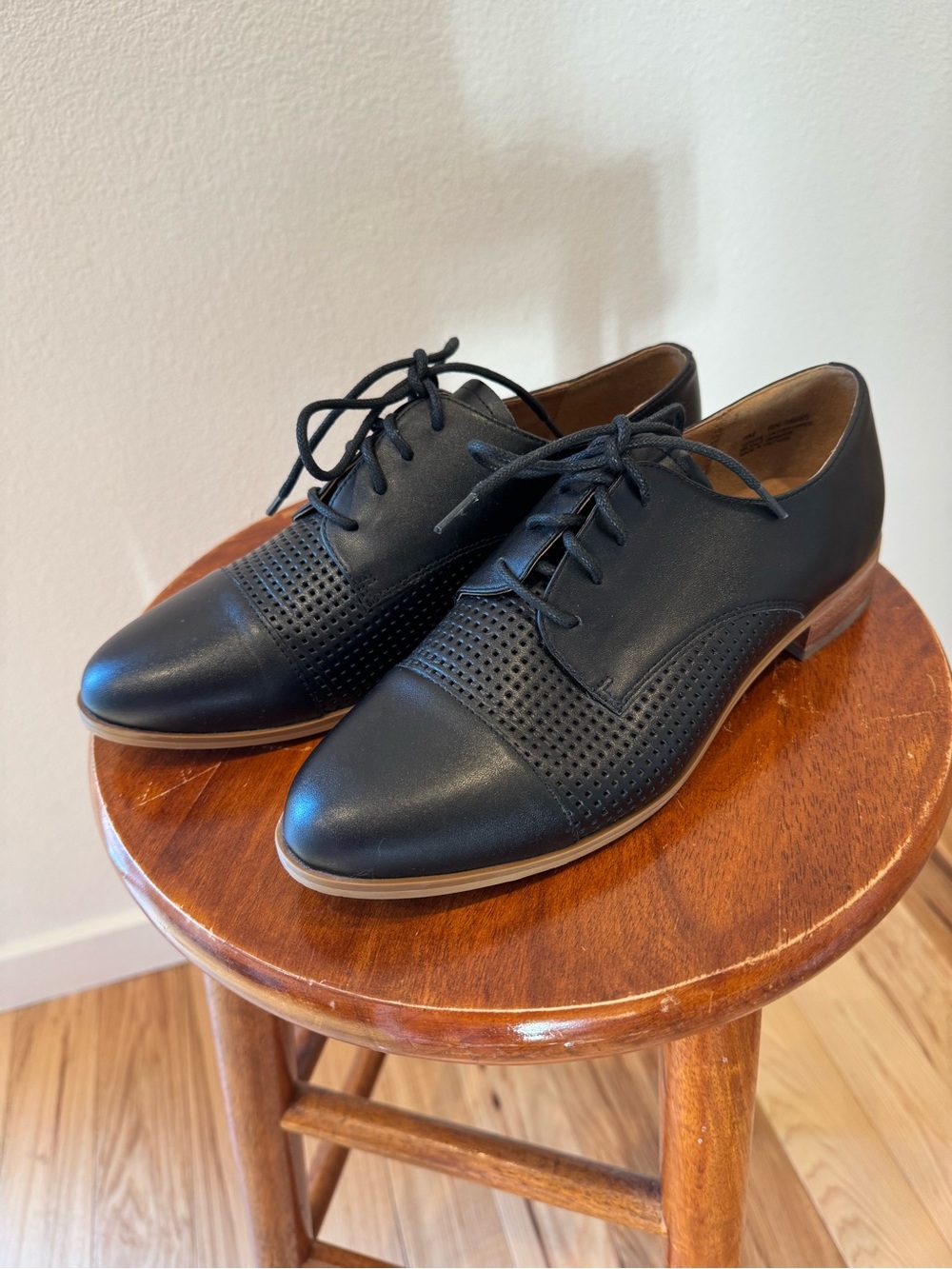 Black leather Oxford Shoes W9